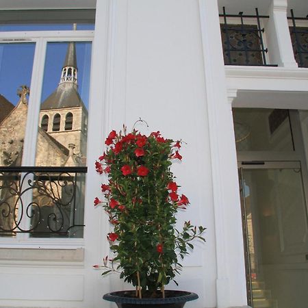 Le Cesar Hotel Провен Экстерьер фото