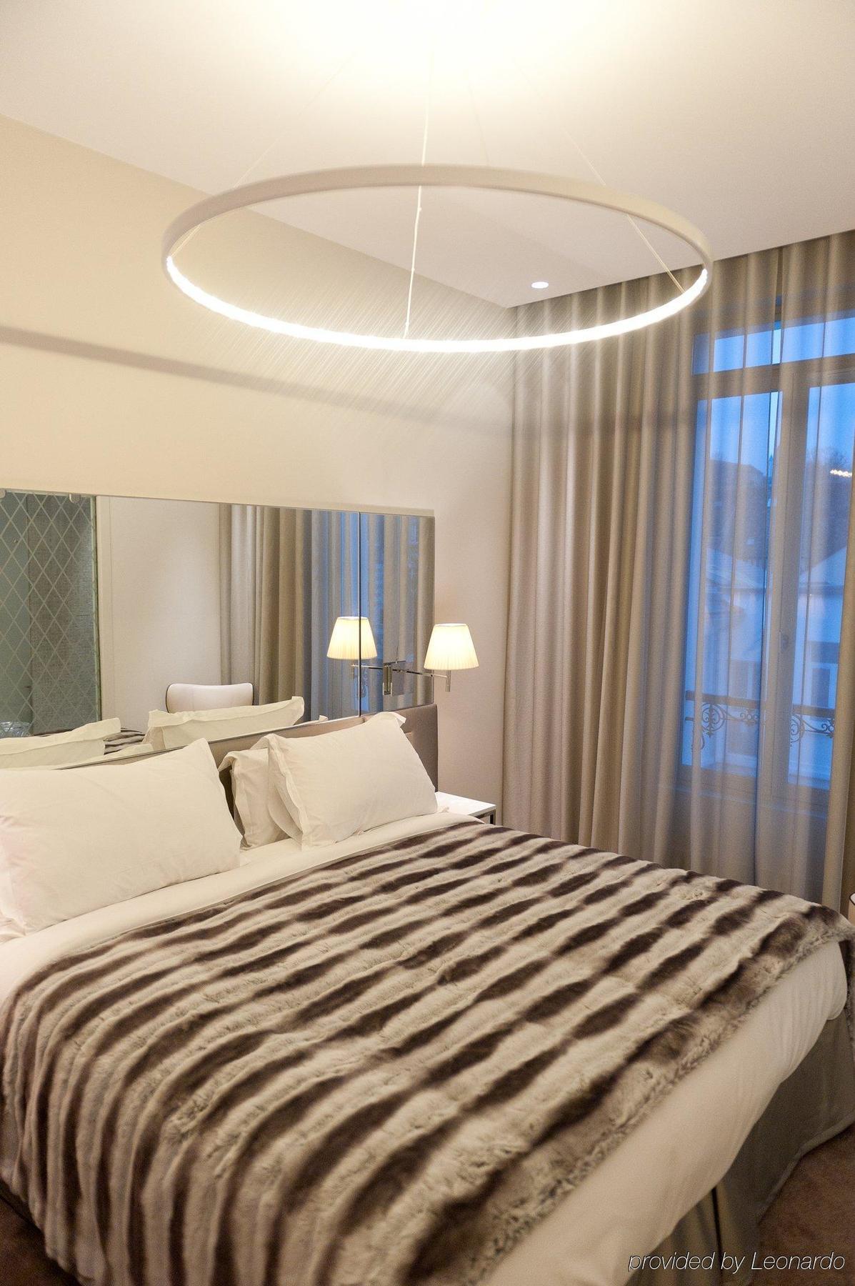 Le Cesar Hotel Провен Экстерьер фото